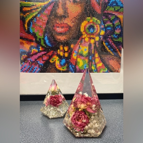 Red Rose Resin Diamond Shaped Ring Holder Set or Paper Weights, Custom. NWOT - Picture 4 of 7